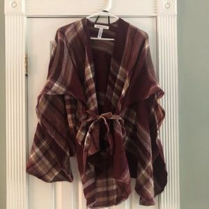 Bcbg poncho